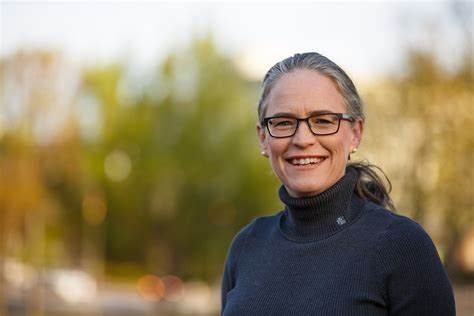 Carolyn Bourdeaux (GA-7) Carolyn Bourdeaux