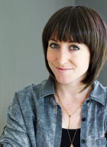 Molly Landreth Shoots The Real Story - CURVE