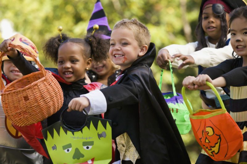 Trick Or Treat: Rainbow Families Halloween Disco 2016