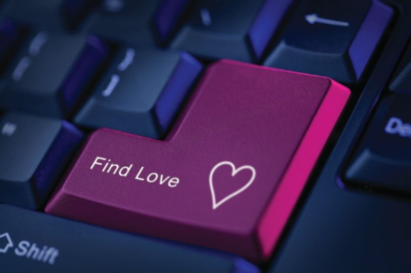 5 Struggles Of Online Dating As A Bi Woman